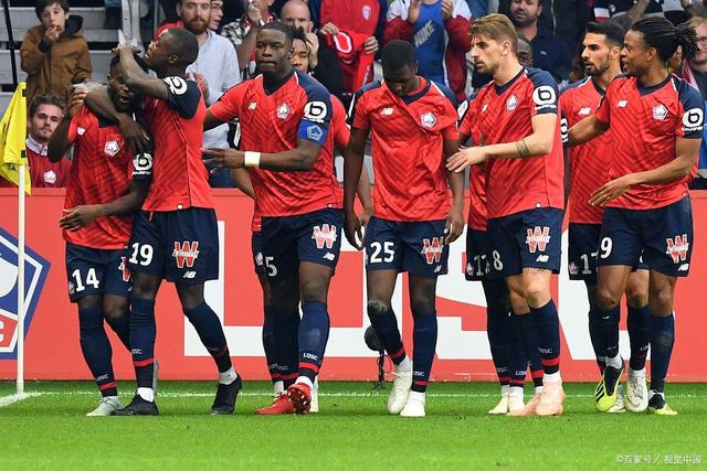 包含汉诺威主场击败对手，提升积分排名的词条