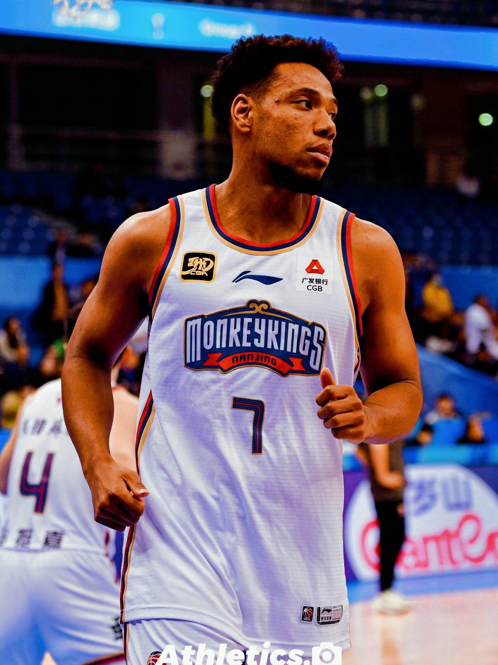 关于南京同曦队豪取胜利，全队每个人尽职尽责的信息