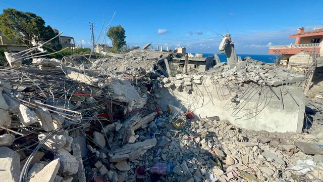 关于黎巴嫩队后防失误频出，或将面临失利的信息