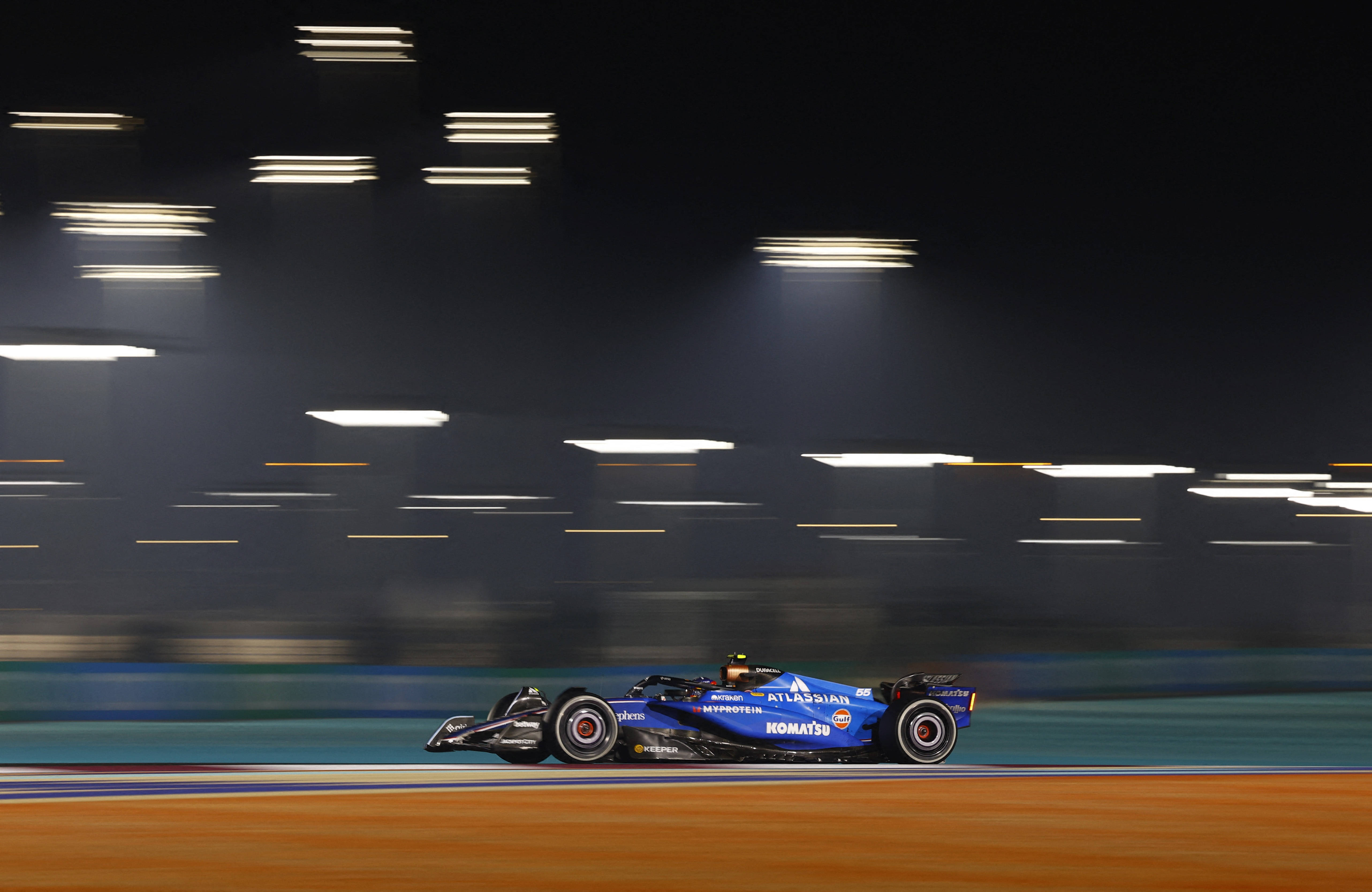 威廉姆斯轻取迈凯伦，维斯塔潘关键制胜的简单介绍