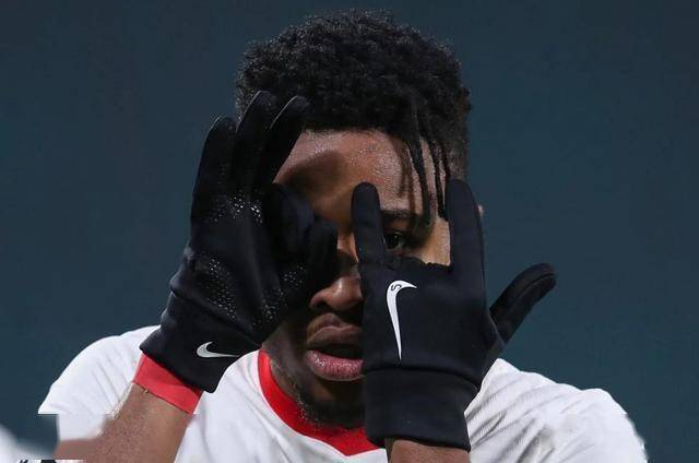 红牛二队力克阿斯顿马丁，诺里斯状态火热的简单介绍