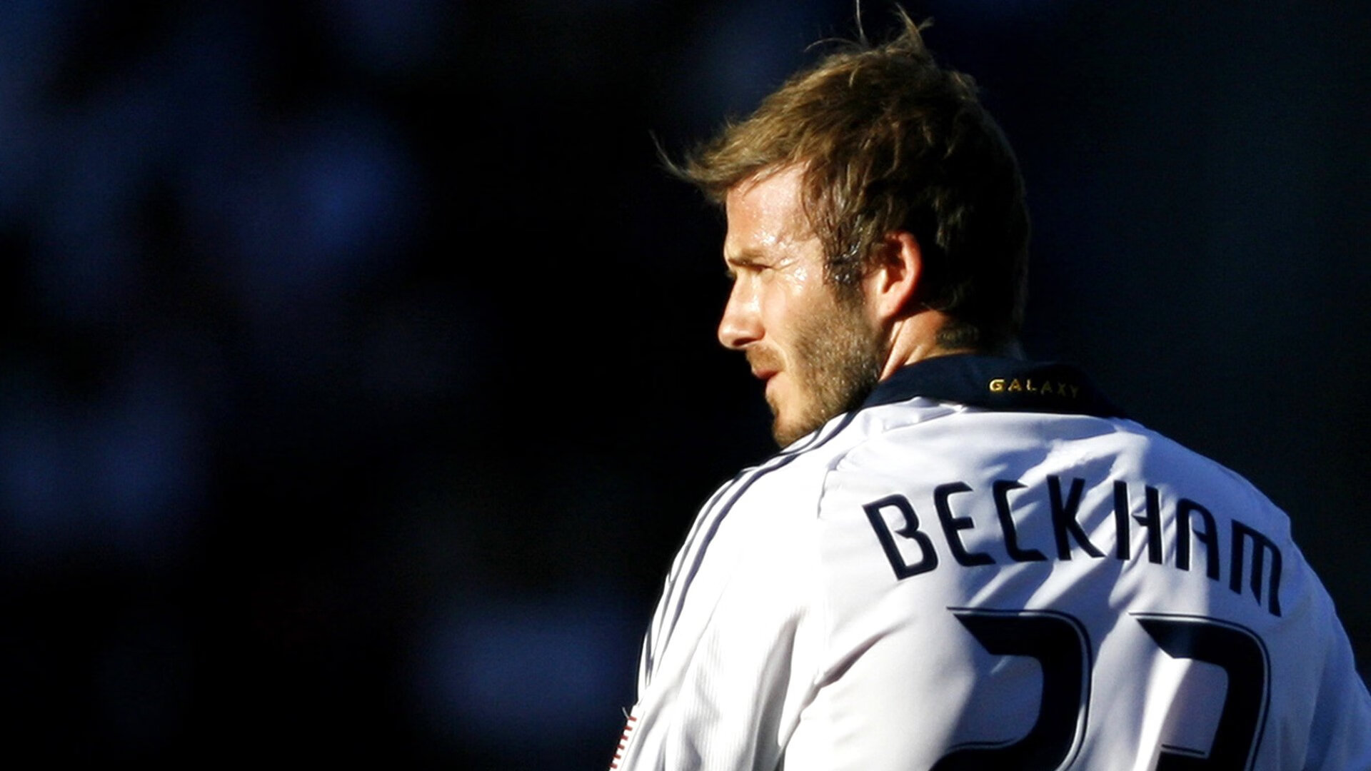 范戴克一锤定音，牙买加爆冷伊朗背后的战术革命