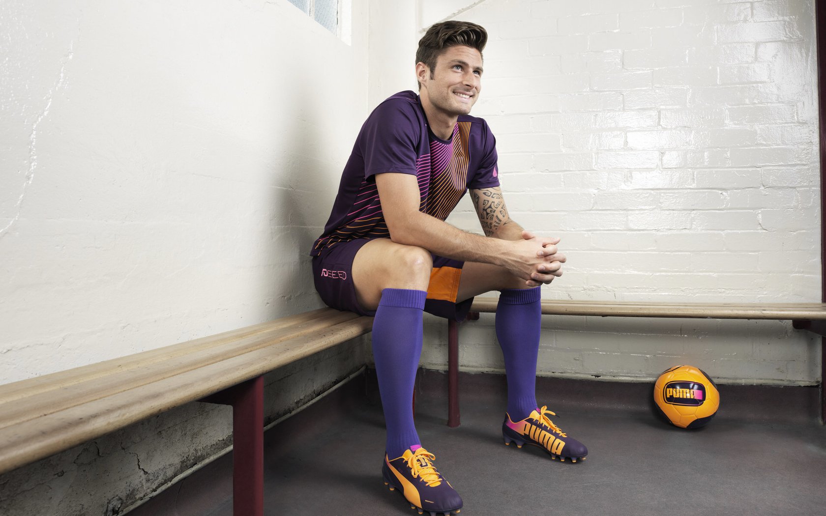 三笘薰一锤定音，委内瑞拉淘汰赛力克丹麦书写新篇